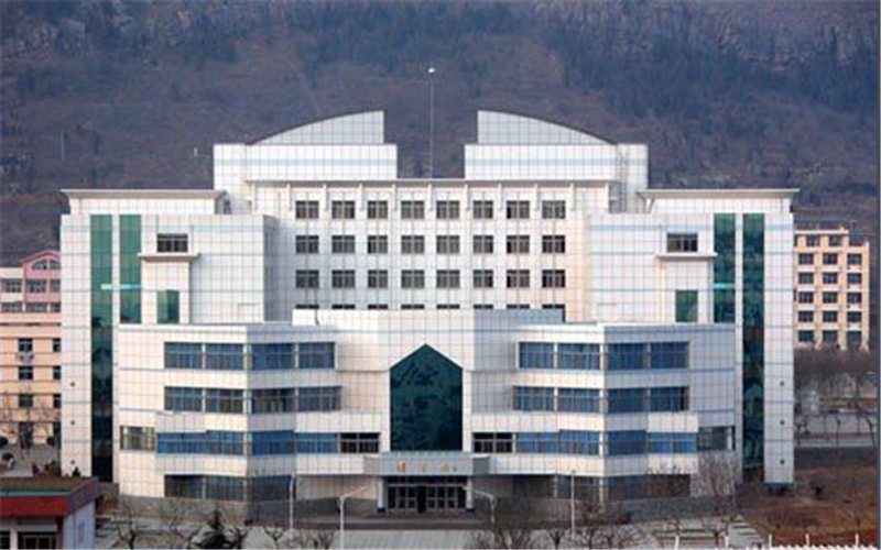 枣庄学院校园实景