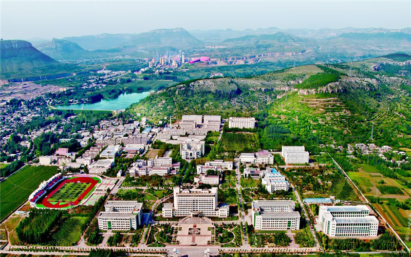 枣庄学院校园实景