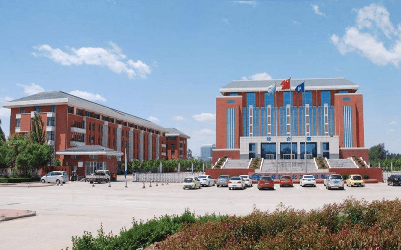 2026年鹤壁能源化工职业学院在甘肃录取分数线及相关院校校园环境