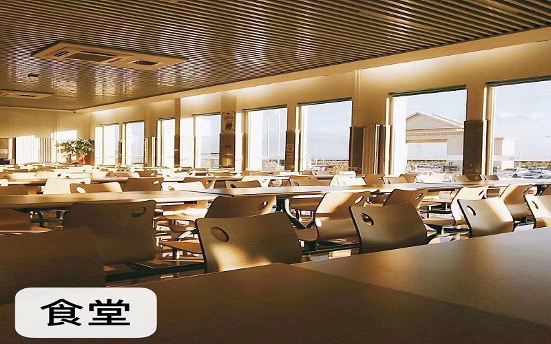 天津滨海汽车工程职业学院校园实景