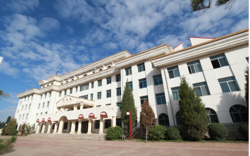 内蒙古鸿德文理学院校园实景