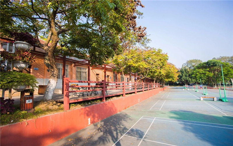 广西职业技术大学校园实景