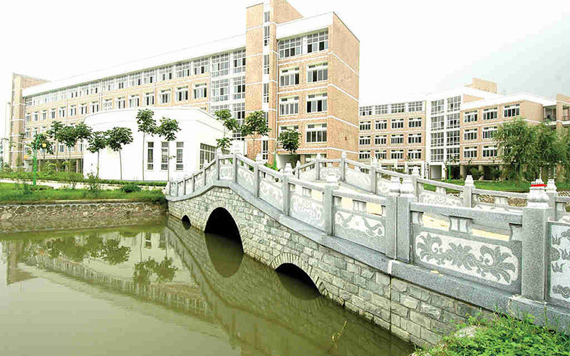 江苏电子信息职业学院校园实景