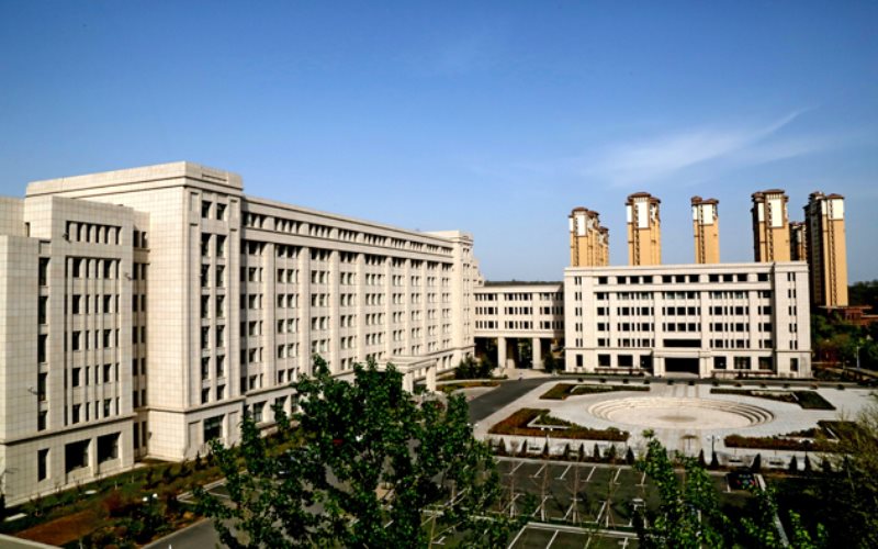 大连大学校园实景