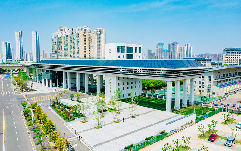武汉工商学院校园实景