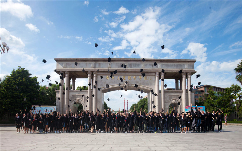 2026年广东文理职业学院在国内排第几相关院校校园环境