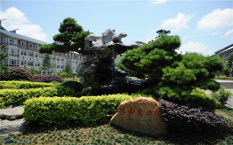 湘西民族职业技术学院校园实景