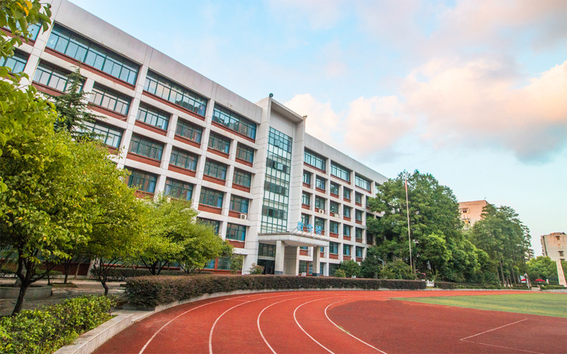 湖北工业大学工程技术学院校园实景