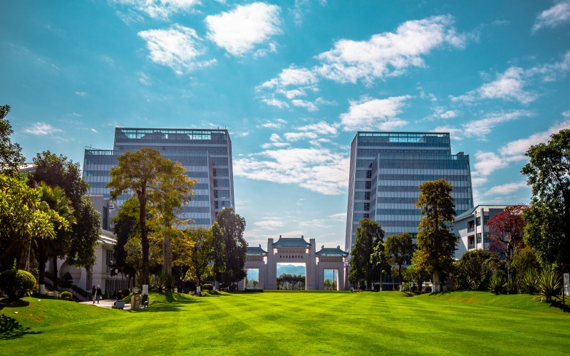 广州华夏职业学院校园实景
