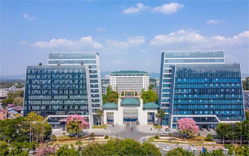 广州华夏职业学院校园实景