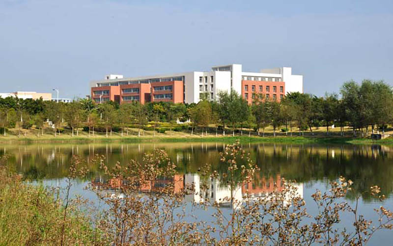 广州城建职业学院校园实景