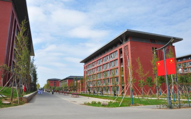 洛阳职业技术学院校园实景