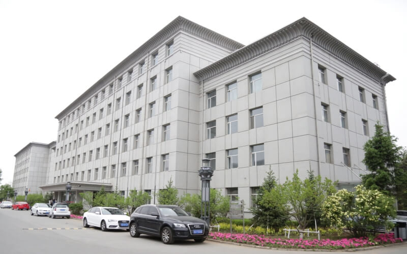 吉林省经济管理干部学院校园实景
