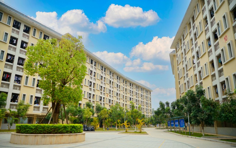 广州华南商贸职业学院校园实景