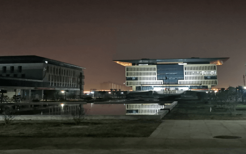 洛阳文化旅游职业学院校园实景