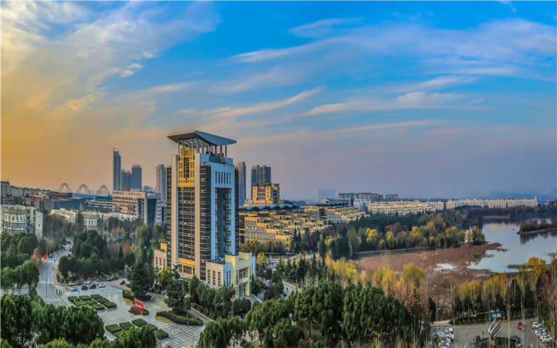 江汉大学校园实景