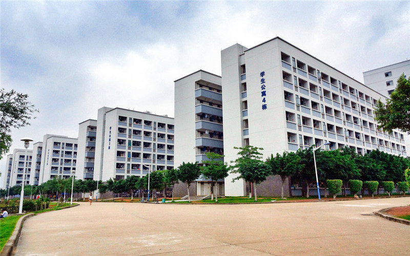 广东环境保护工程职业学院在甘肃的招生计划相关院校校园环境