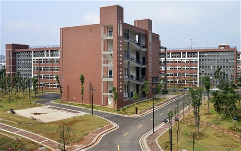 湖南有色金属职业技术学院校园实景