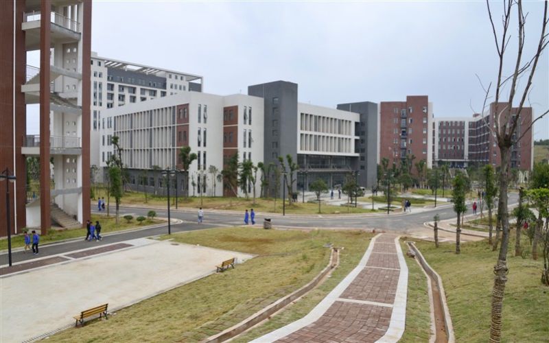 湖南有色金属职业技术学院校园实景