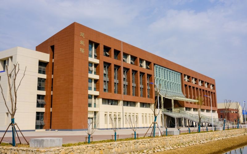 阜阳职业技术学院校园实景