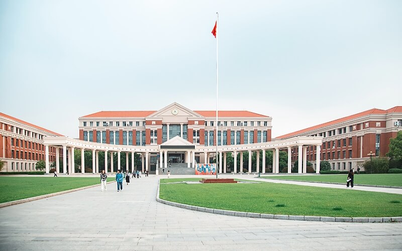 江苏开设戏剧影视文学的大学相关院校校园环境