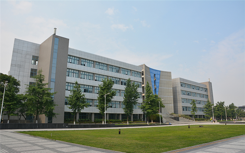 四川现代职业学院校园环境