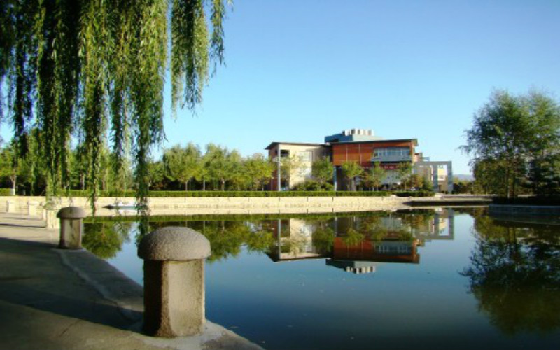 北京汇佳职业学院校园实景