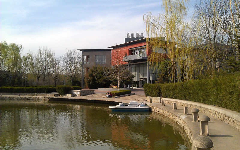 北京汇佳职业学院校园实景