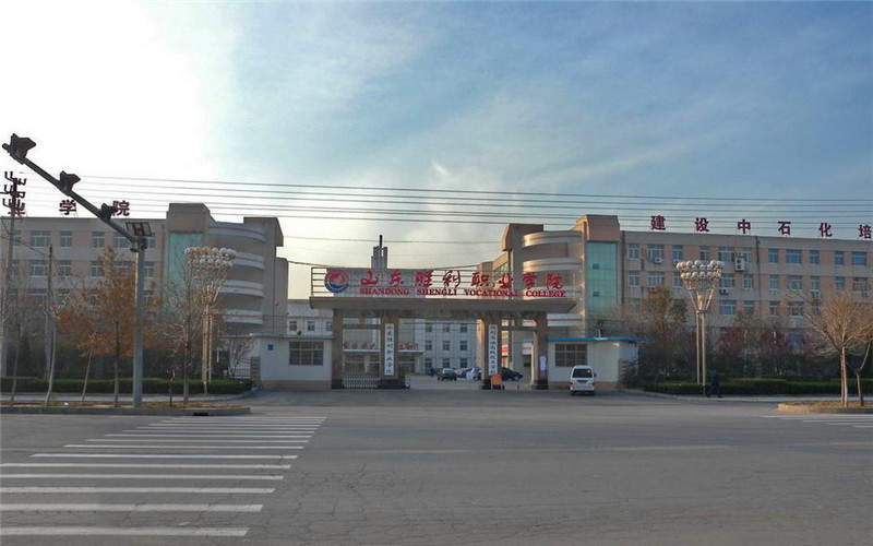 道路桥梁与渡河工程专业学费相关院校校园环境