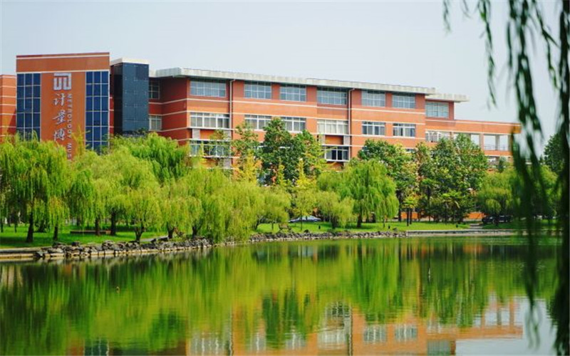 中国计量大学校园实景