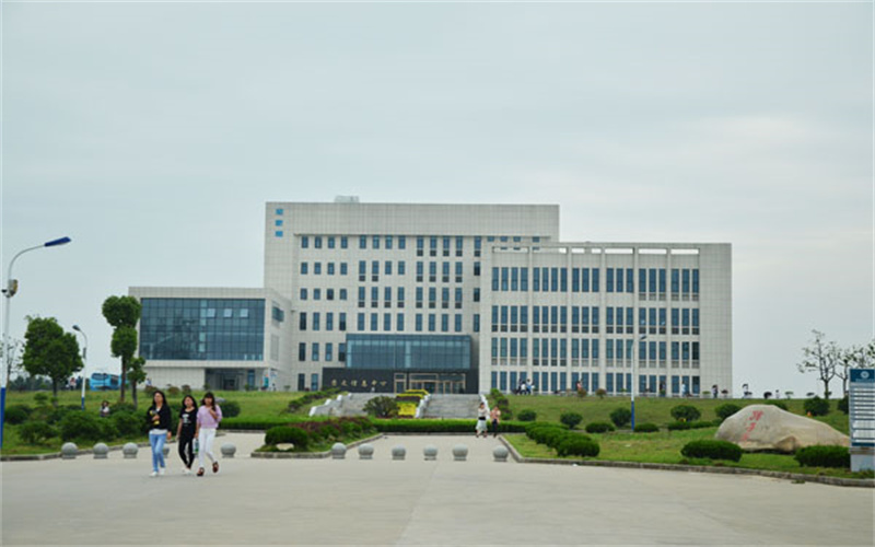 徽商职业学院校园实景
