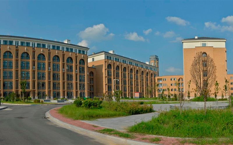 濮阳医学高等专科学校校园实景
