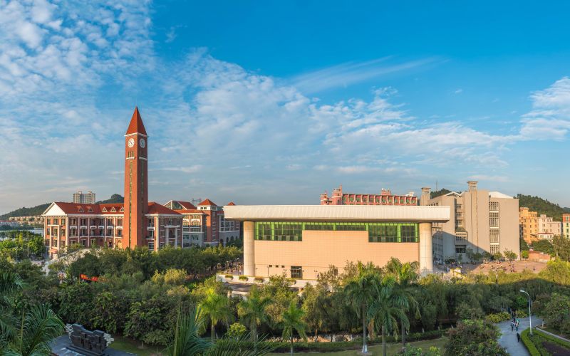 广东培正学院校园环境