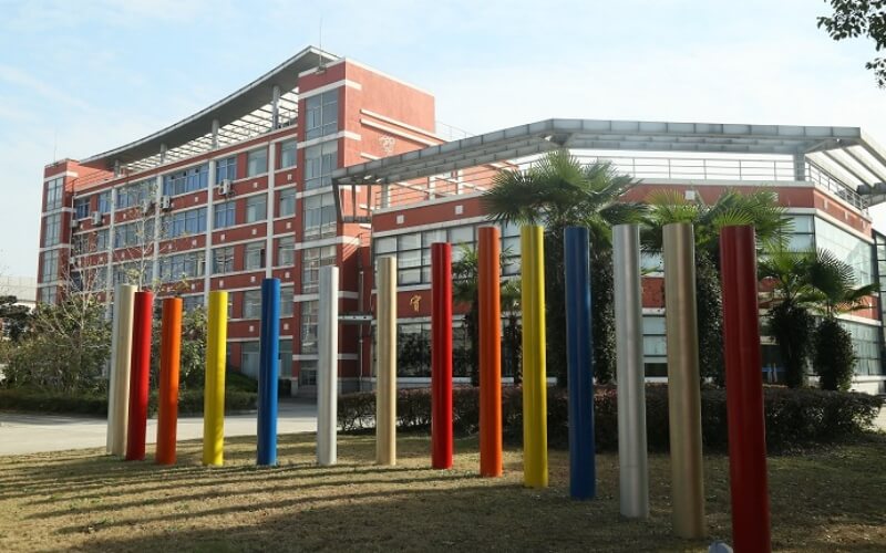 上海交通职业技术学院校园实景