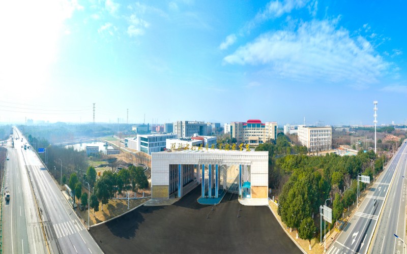 湖北水利水电职业技术学院校园实景