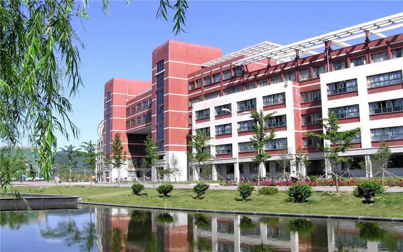 山东科技大学校园实景