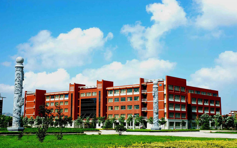 山东科技大学校园实景