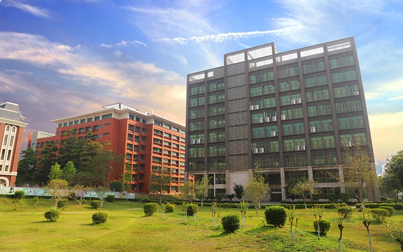 广州华立学院校园实景