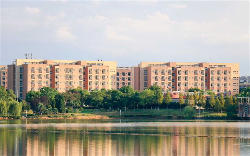 江西应用科技学院校园实景