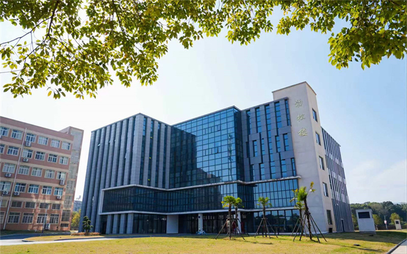 江西应用科技学院校园实景