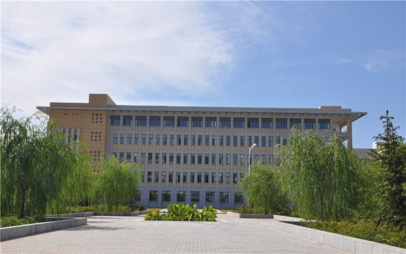 鄂尔多斯生态环境职业学院招生章程相关院校校园环境