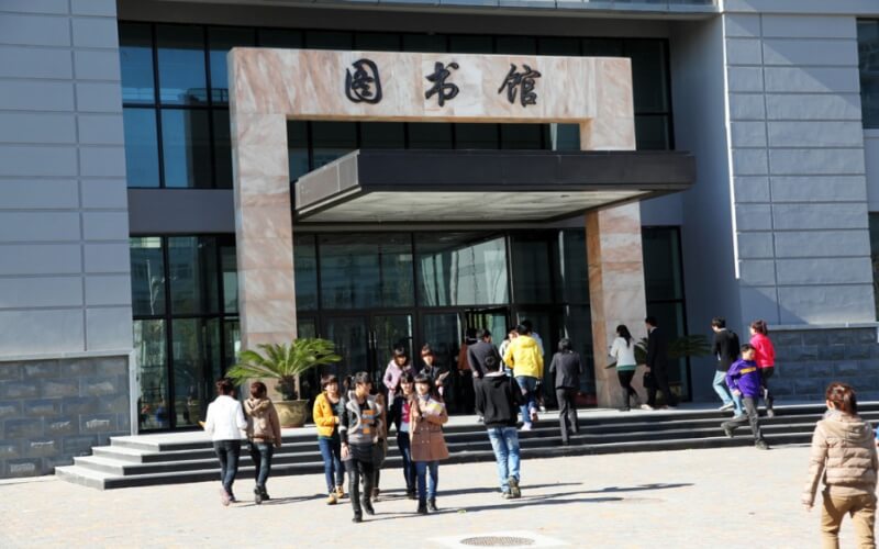 哈尔滨信息工程学院校园实景