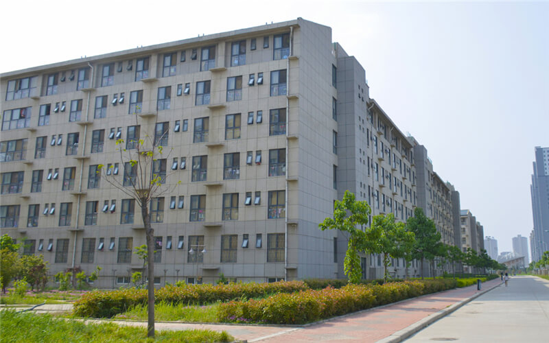 河南开封科技传媒学院校园实景