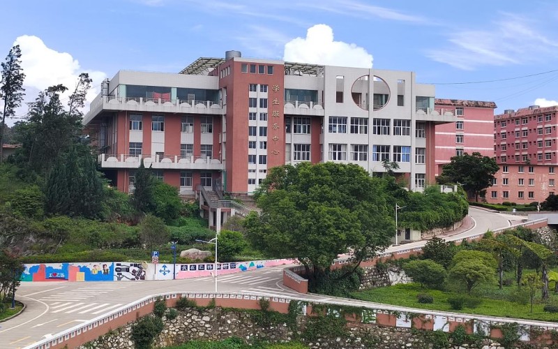 黑龙江高考报名与考试时间相关院校校园环境