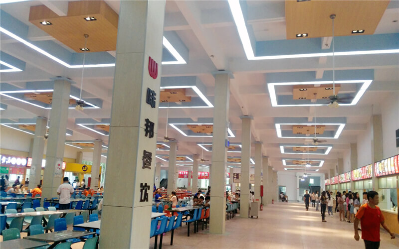 驻马店职业技术学院校园实景