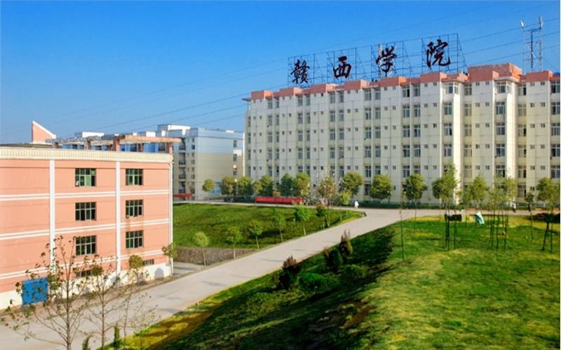 赣西科技职业学院校园环境