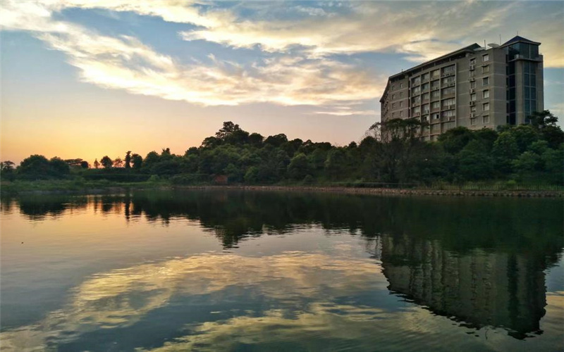 岳阳职业技术学院校园实景
