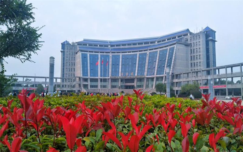 岳阳职业技术学院校园实景