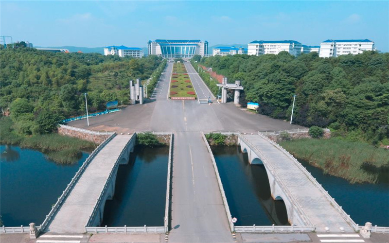 岳阳职业技术学院校园实景