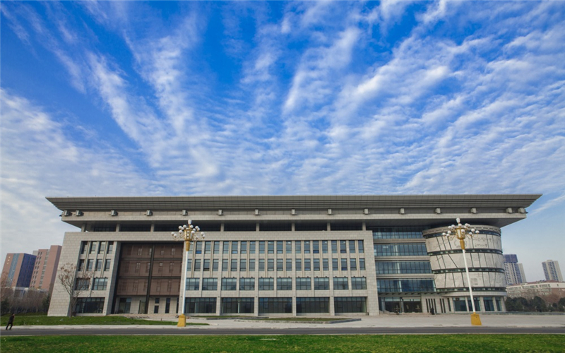 河南科技大学校园实景